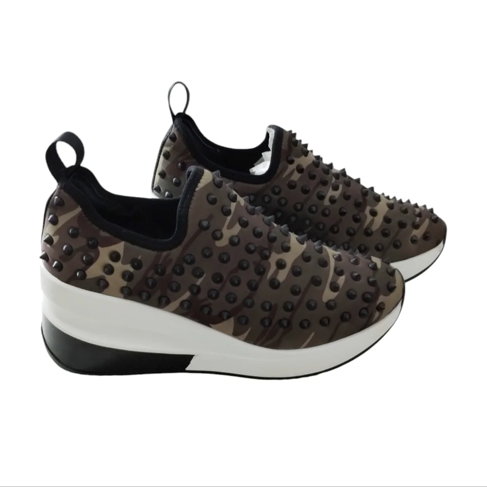 Gianni Bini Pellow Studded SlipOn Wedge Sneakers Platform 6½Chunky Camo Gothcore
